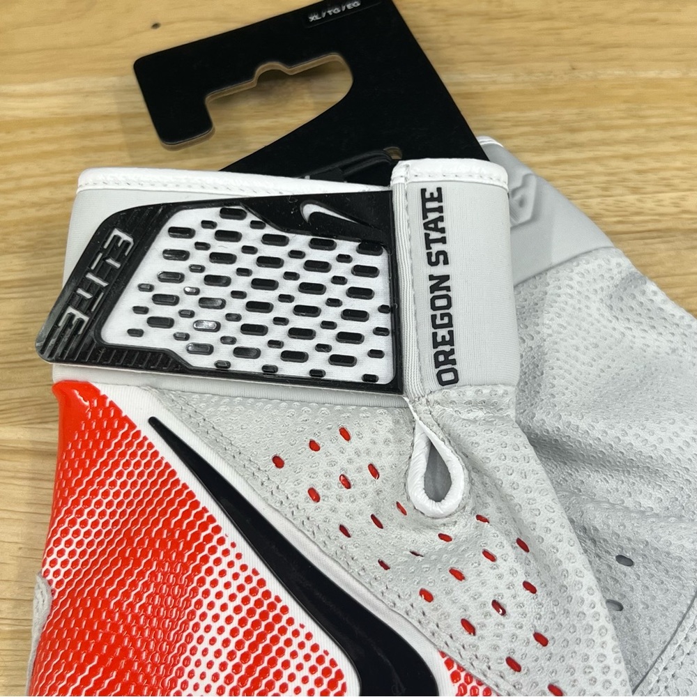 NWT Nike Oregon State Beavers Team Exclusive Alpha Elite Batting Gloves Size XL
